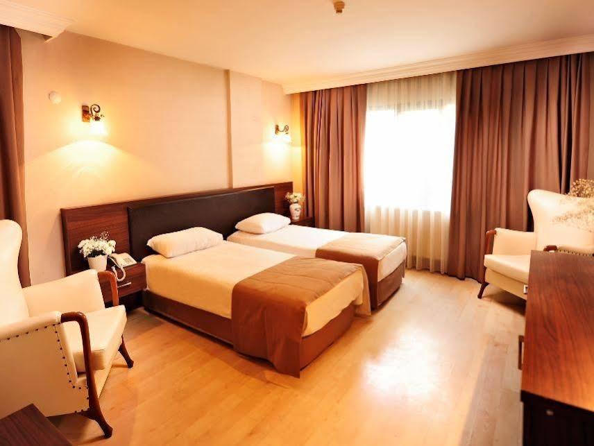 Uestuen Hotel Alsancak İzmir Kültér fotó