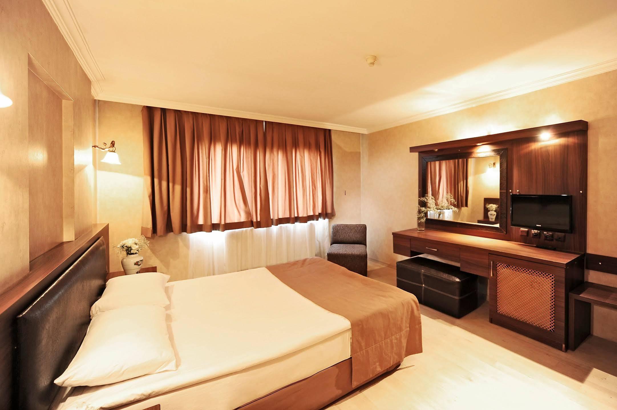 Uestuen Hotel Alsancak İzmir Kültér fotó